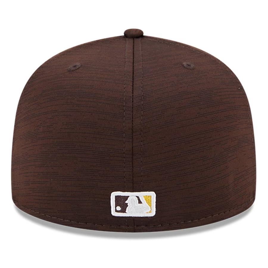 GORRO AJUSTADO CLUBHOUSE 59FIFTY 2023 PARA HOMBRE DE SAN DIEGO PADRES