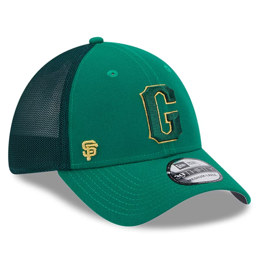 ATLETISMO DE OAKLAND 2023 ST. GORRA DE AJUSTE FLEXIBLE 39THIRTY DEL DÍA DE PATRICIO
