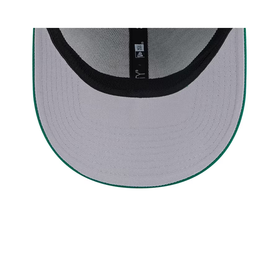ATLETISMO DE OAKLAND 2023 ST. GORRA DE AJUSTE FLEXIBLE 39THIRTY DEL DÍA DE PATRICIO