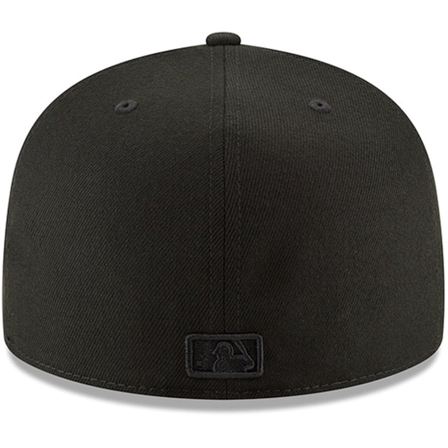 SAN FRANCISCO GIANTS BLACK ON BLACK BASIC LOGO FITTED 59FIFTY