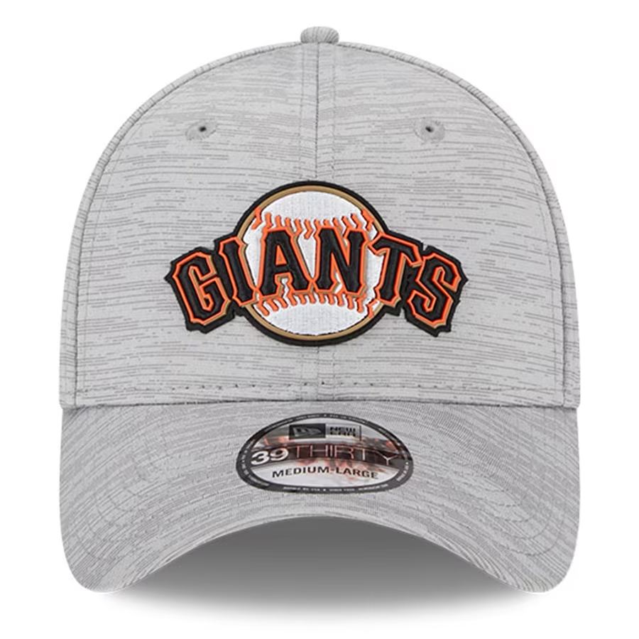 SAN FRANCISCO GIANTS HOMBRE 2023 CLUBHOUSE GRIS 39THIRTY FLEX FIT SOMBRERO