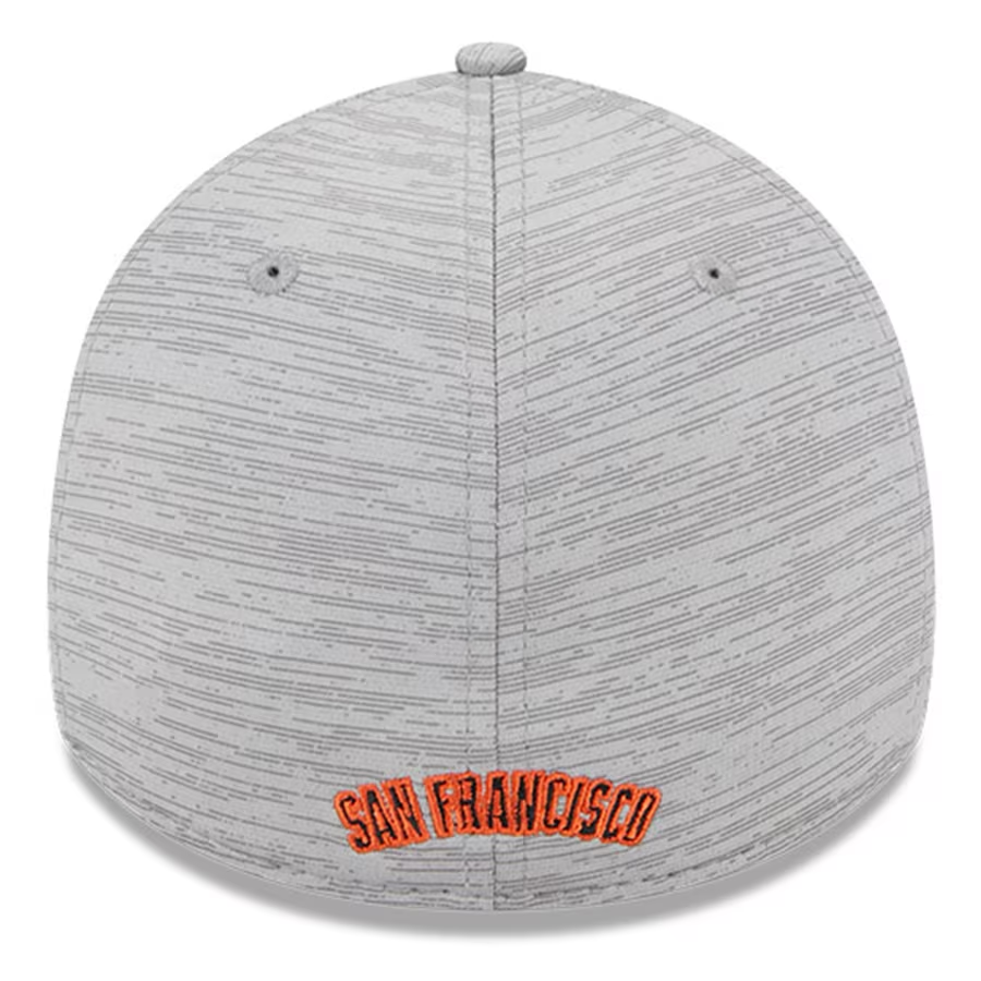 SAN FRANCISCO GIANTS HOMBRE 2023 CLUBHOUSE GRIS 39THIRTY FLEX FIT SOMBRERO