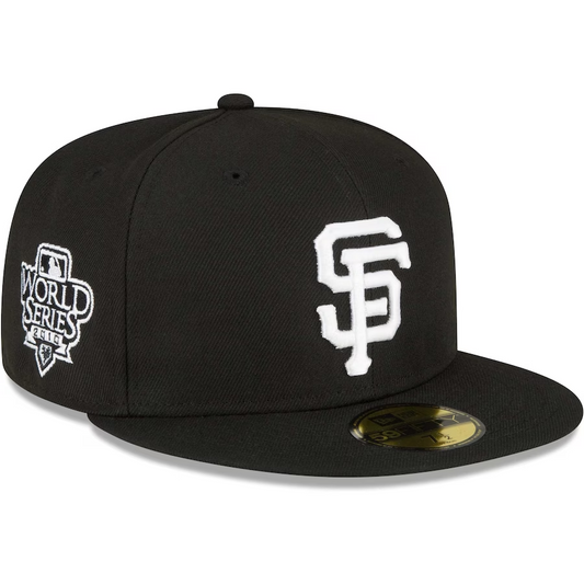 GORRA AJUSTADA 59FIFTY DE LA SERIE MUNDIAL DE SAN FRANCISCO GIANTS SIDEPATCH - NEGRO/ BLANCO