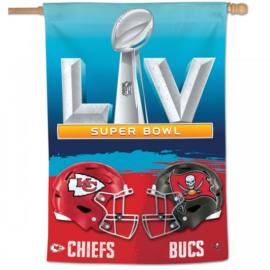 SUPER BOWL LV DUELING 28"X40" BANDERA DE CASA VERTICAL 