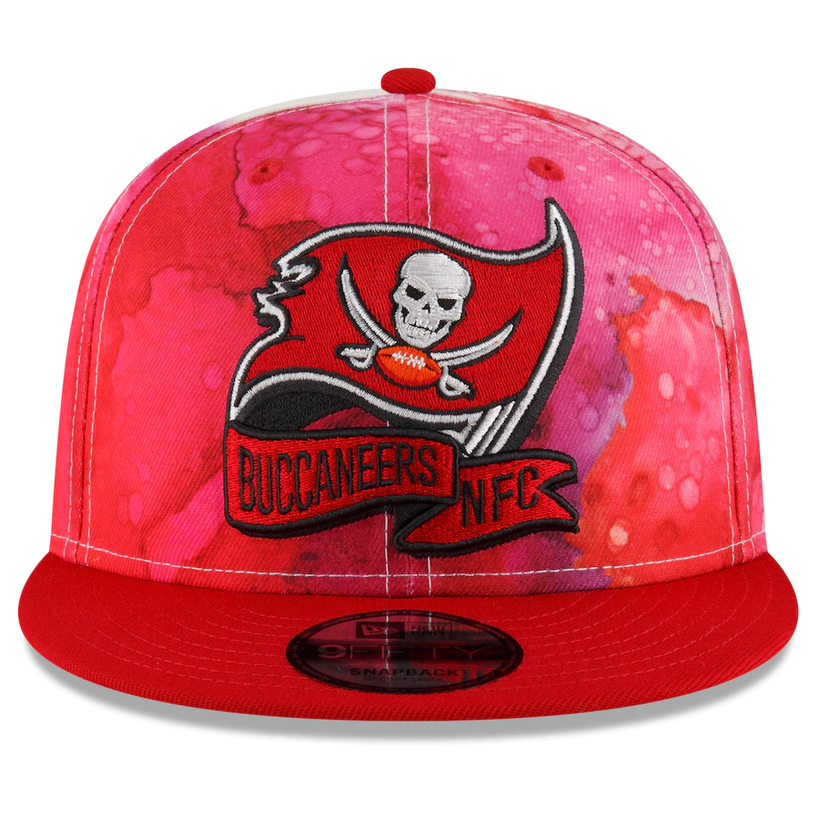 TAMPA BAY BUCCANEERS 2022 SIDELINE 9FIFTY SNAPBACK - INK